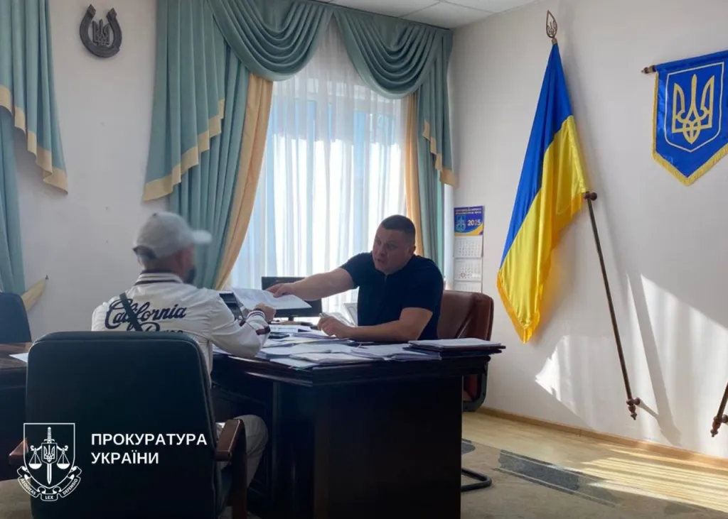 У Києві судитимуть трьох чоловіків за схему з «відстрочкою від ВЛК» за $2600