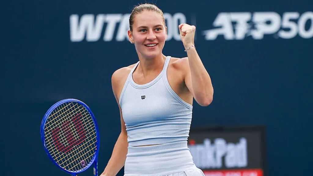 Марта Костюк пробилася до 1/8 фіналу WTA 1000 у Пекіні, здолавши Алєксандру Сасновіч