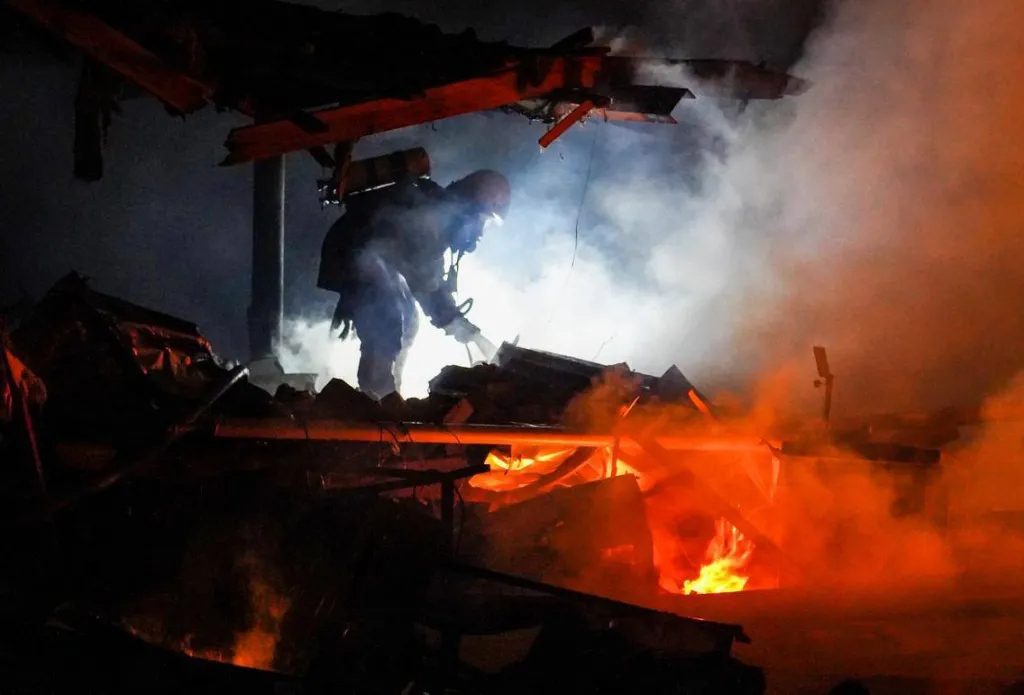 Експерт попередив про ризики опалювального сезону в Києві: тепломережі зношені, газу бракує