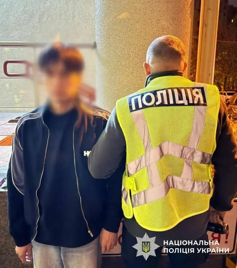 Криваве побачення у Києві: чоловік побив дівчину пістолетом, бо «вона не схожа на фото»