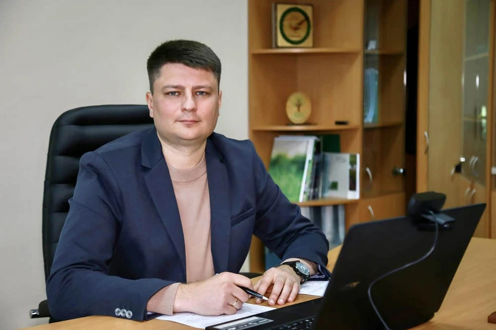 Амброзія, спецавтівки та «службові» відрядження: чергова хвиля підозр серед київських чиновників