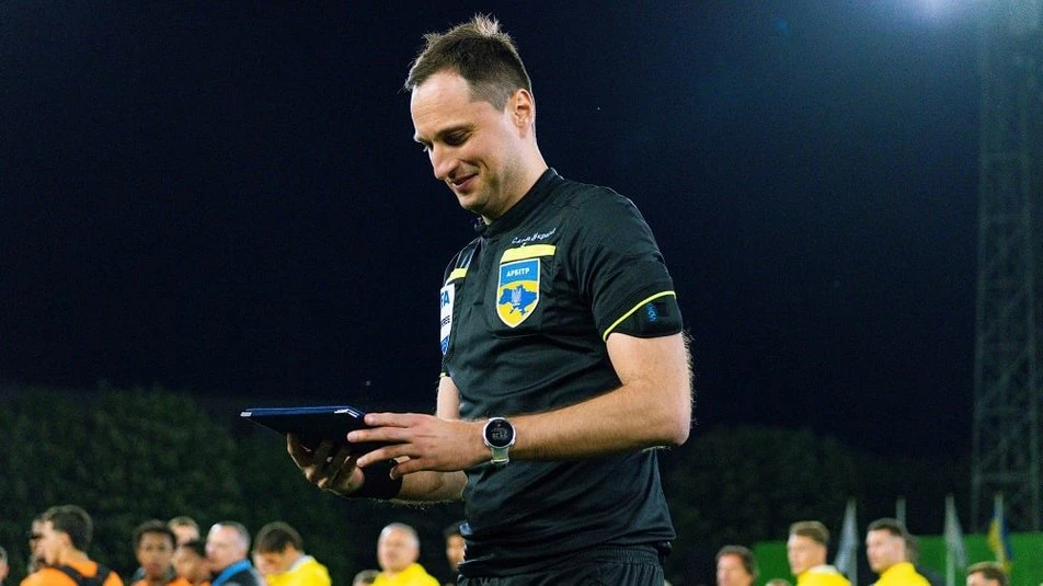 Українські арбітри працюватимуть на ключовій грі Італії у відборі ЧС-2026