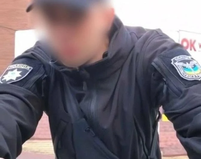 Київського блогера оштрафували за ролик у TikTok із використанням поліцейської форми