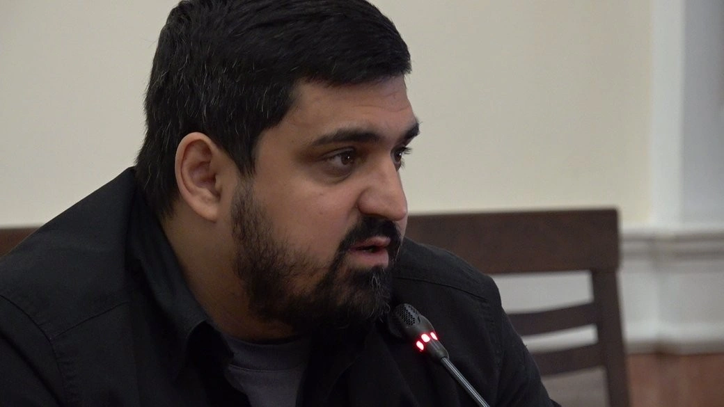 Ткаченко заявив про блокування встановлення мобільних укриттів у Києві та висунув низку претензій КМДА