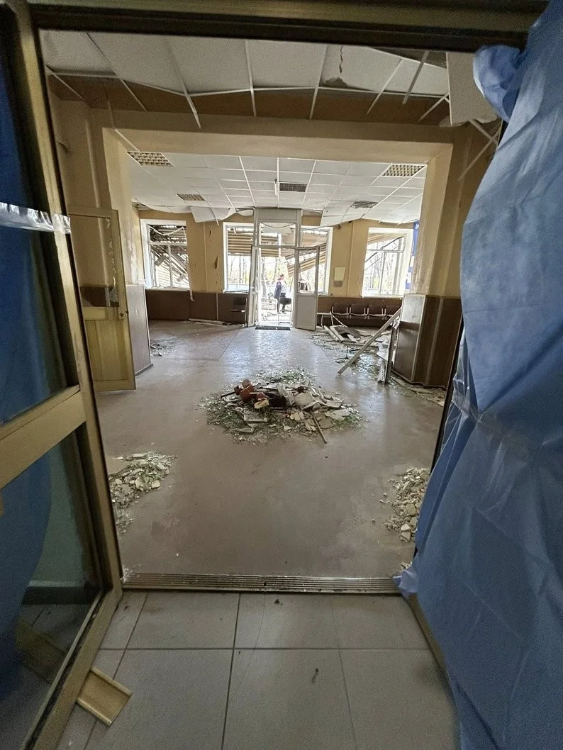 У Києві після нічної атаки РФ пошкоджено Інститут отоларингології