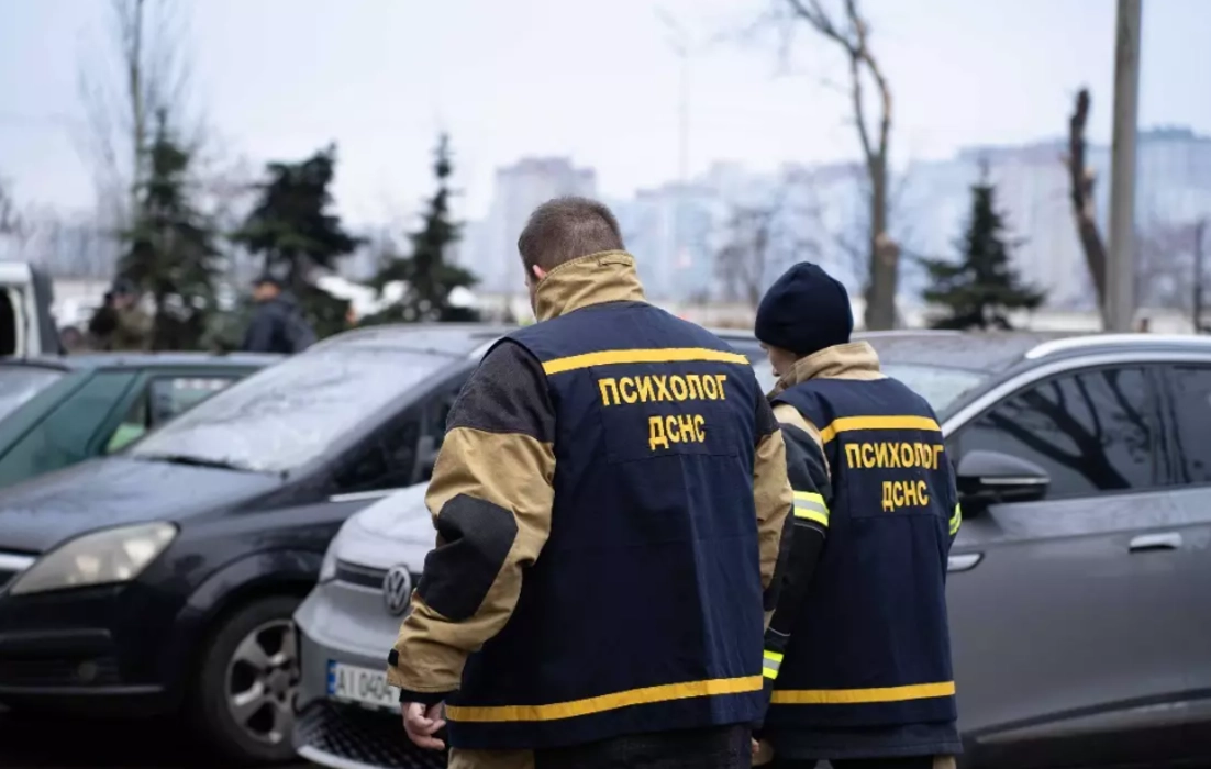 Після масованої атаки дронами на Київ рятувальники завершили розбір завалів