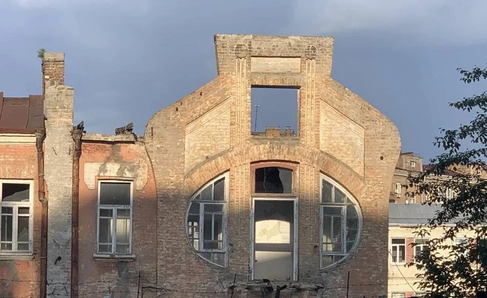 Лук’янівське депо між минулим і довгобудом: чи має об’єкт шанс на друге життя
