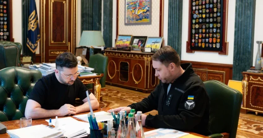 Киянам пропонують екологічний фінал свят: де здати новорічні ялинки на переробку