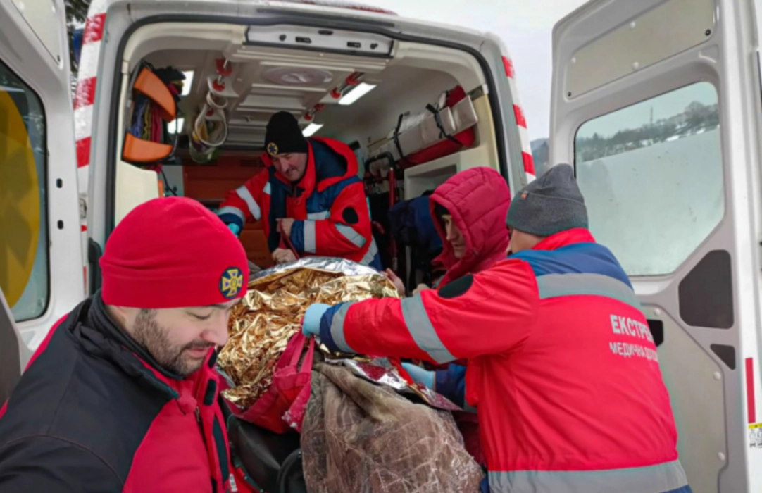 Наслідки нічної атаки на Київ: медики повідомили про трьох постраждалих