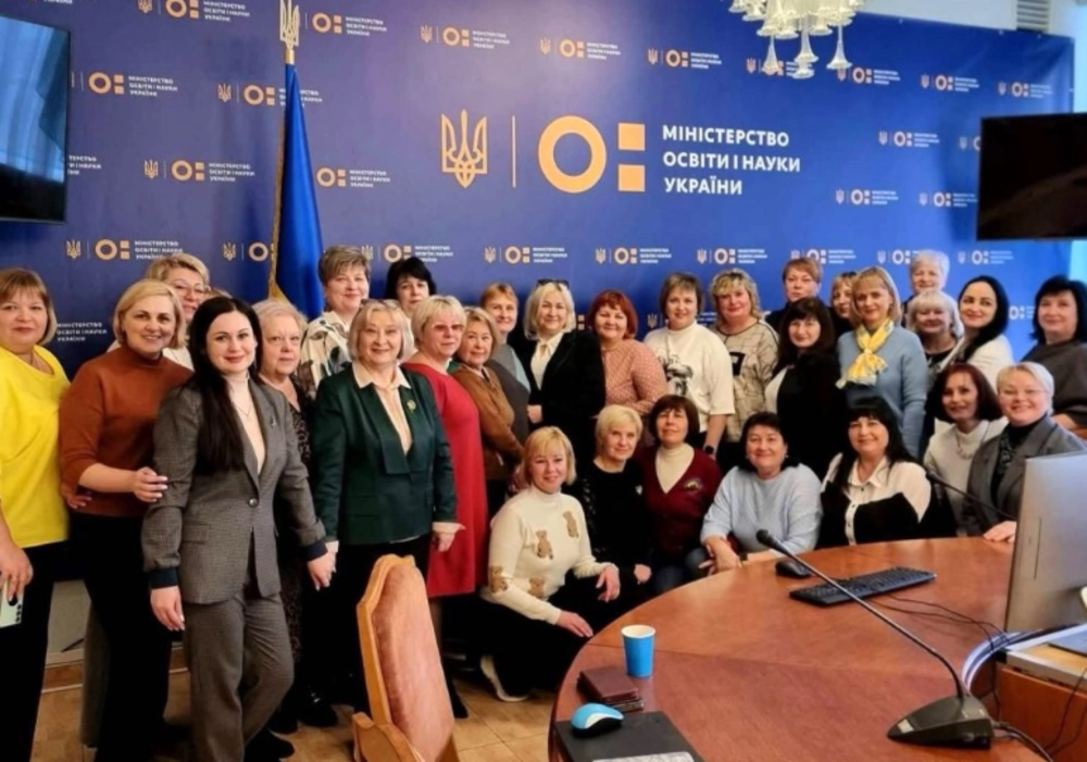 Нова модель оплати праці вчителів: очікувані зміни та етапи впровадження