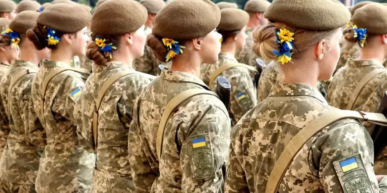 Чергова атака дезінформації: як ворог перекручує факти про мобілізацію жінок в Україні