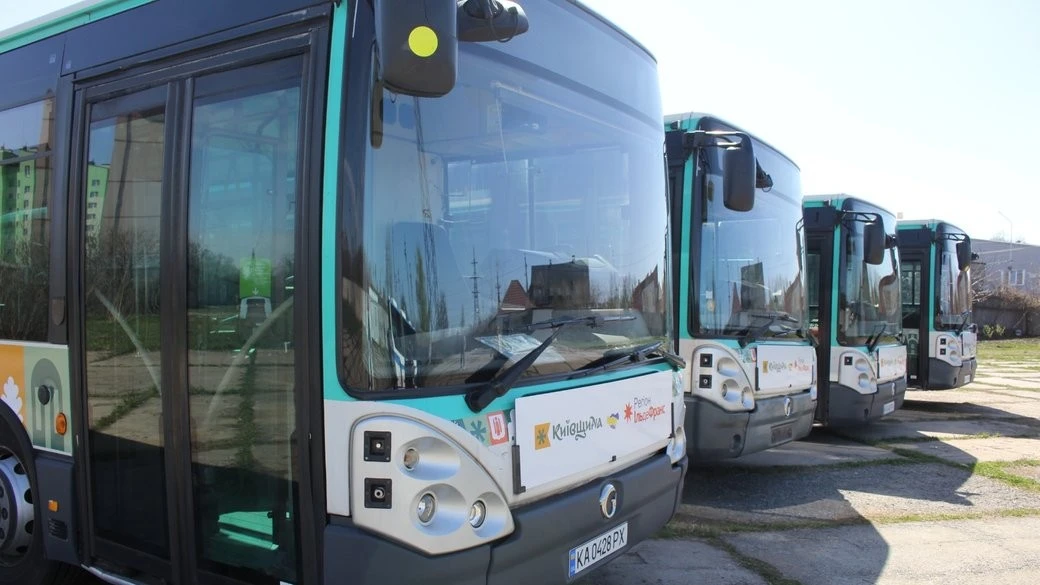 Транспортне оновлення: Вишгородська громада отримала французькі автобуси