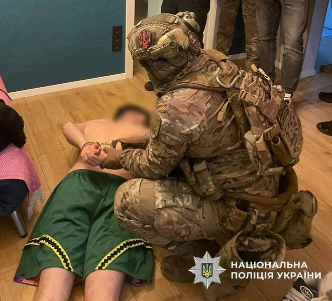 Схема на мільйони: правоохоронці знешкодили угруповання криптоколекторів