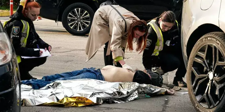 Збройний напад на мирних мешканців у Києві: правоохоронці розслідують теракт