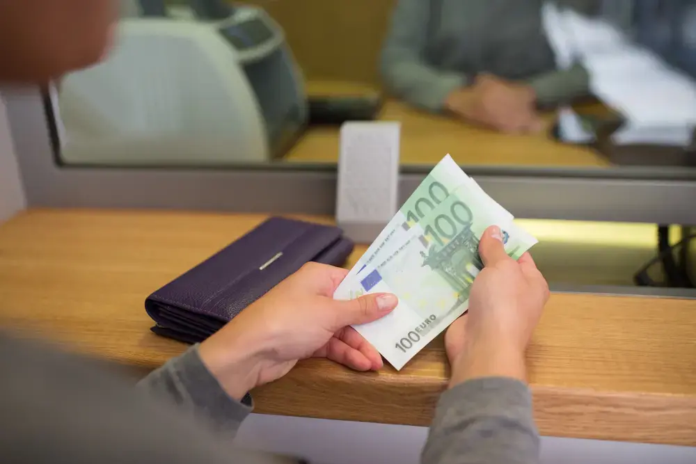 Валютні коливання в Києві: євро дорожчає на початку тижня