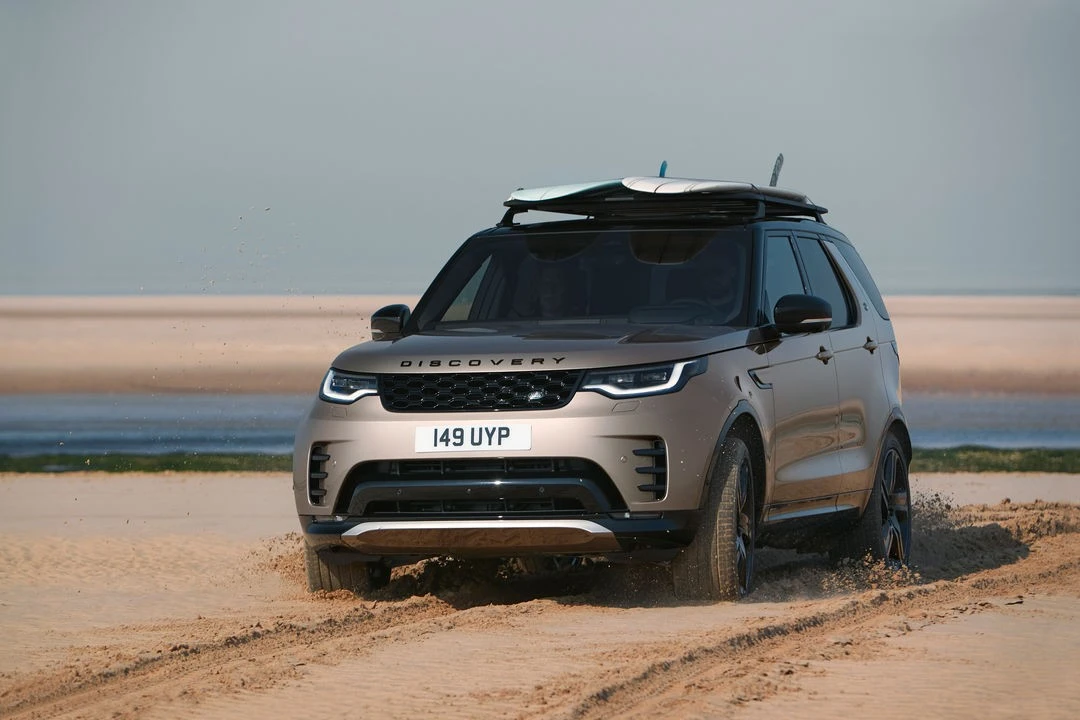 Land Rover Discovery: універсальний SUV для подорожей, родини та активного відпочинку