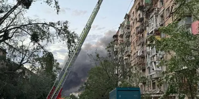 Екологічні наслідки повітряних ударів: у кількох мікрорайонах Києва виявили небезпечний смог