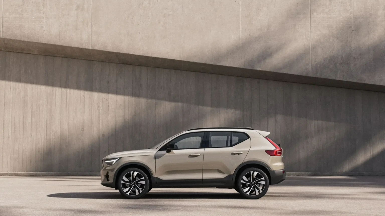 Volvo XC40: компактний преміальний кросовер для динамічного міського середовища