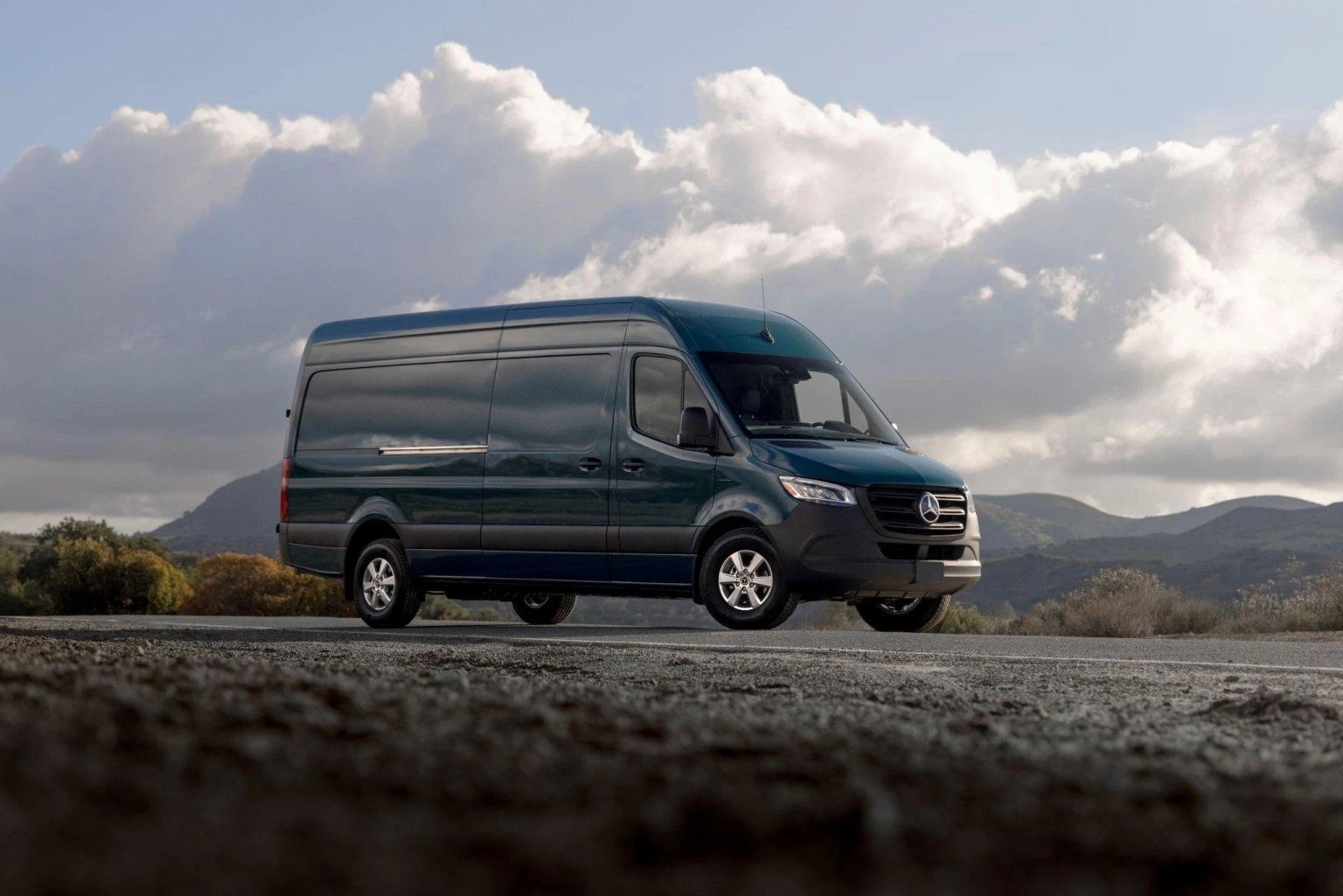 Як вибрати новий мінівен Mercedes-Benz з лінійки Vans для щоденної роботи бізнесу?