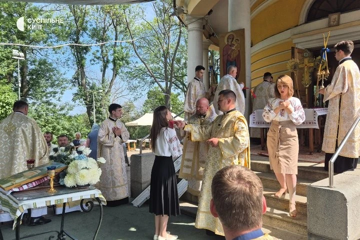 Молитва на Аскольдовій Могилі: у Києві відзначили чверть століття з моменту історичного візиту Івана Павла II