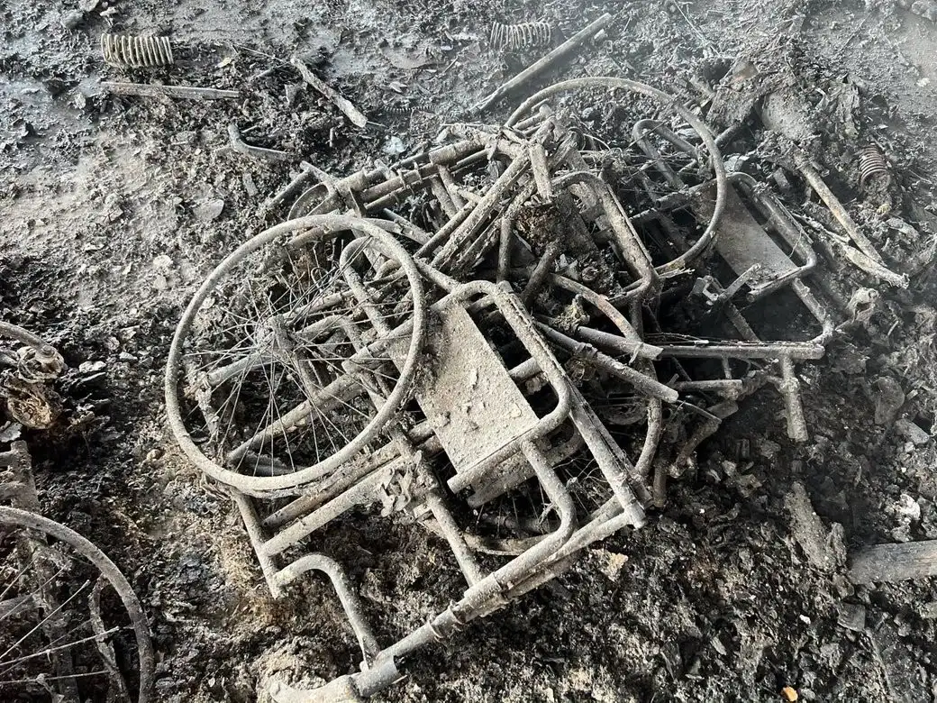 Понад 79 мільйонів збитків: ворожий обстріл повністю спопелив логістичний центр Червоного Хреста