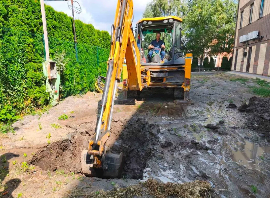 Ремонт магістралі у Білій Церкві: жителі цілого мікрорайону опинилися без води